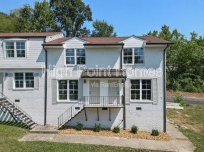 Building Photo - 400 Gallery Ln