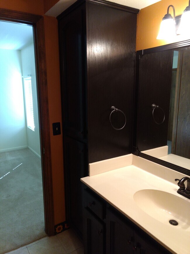 Building Photo - 15619 E Palisades Blvd