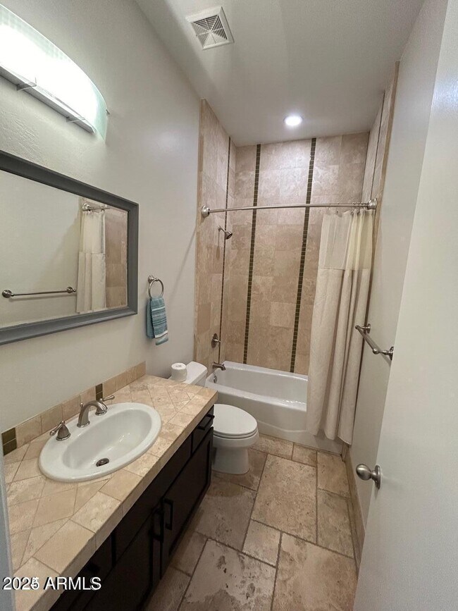 Building Photo - 3552 E Jaeger Cir