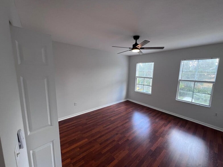 Building Photo - 4041 San Marino Blvd