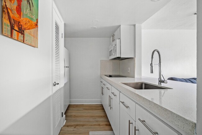 Building Photo - 222 N Federal Hwy