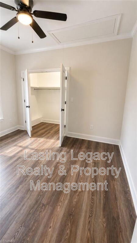 Building Photo - 1505 East Ave