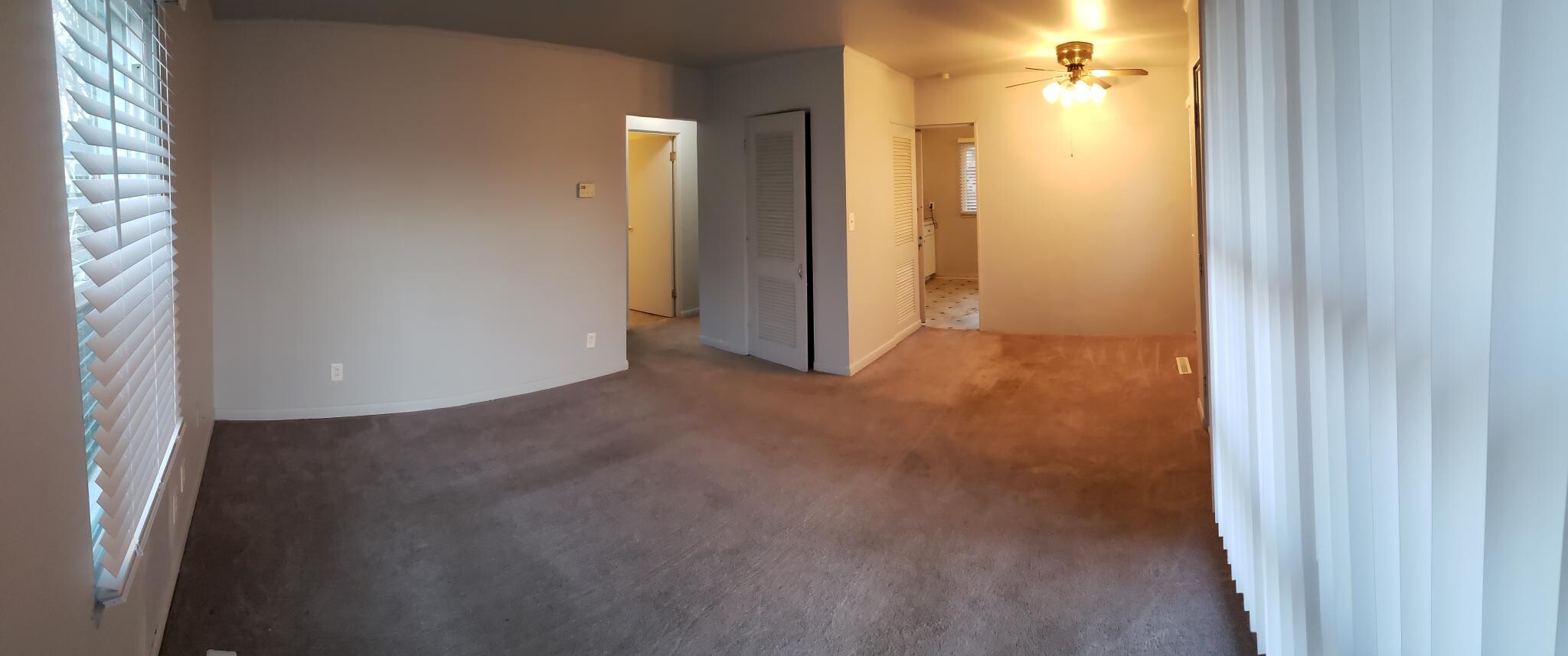 Building Photo - 10631 Saratoga st