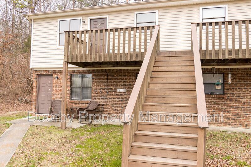 Building Photo - 26 Nicole Ln.