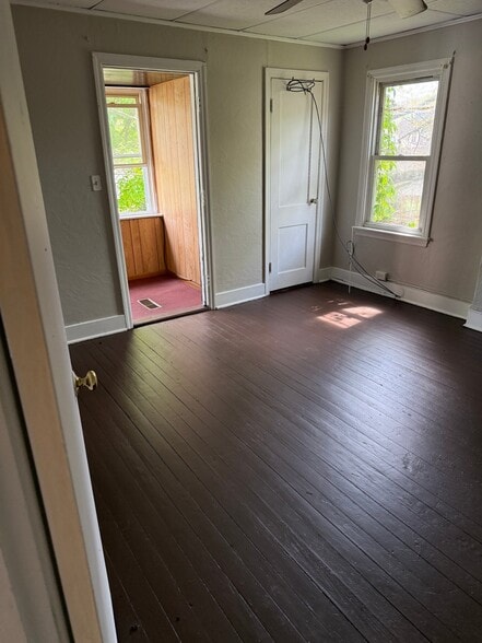 Building Photo - 273R Garfield St