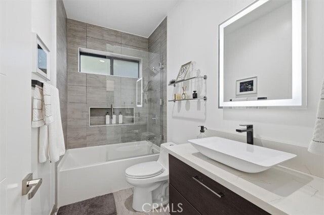 Building Photo - 5487 Blanco Way