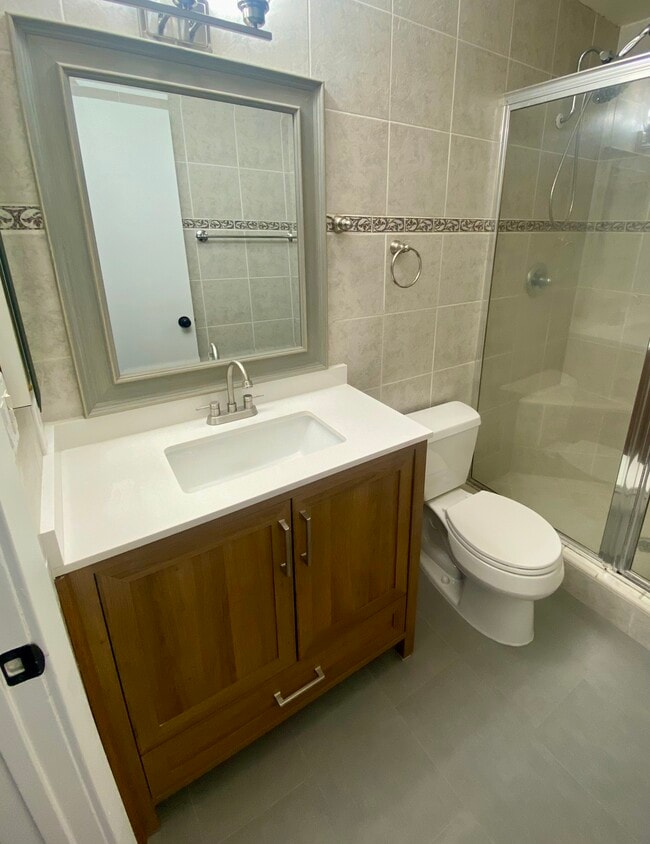 Building Photo - 1311 Summertime Ln