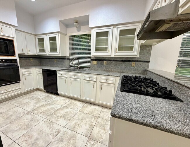 Building Photo - 2226 Mill Creek Dr