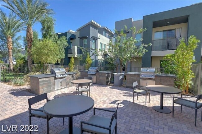 Building Photo - 11277 Vision Peak Ave