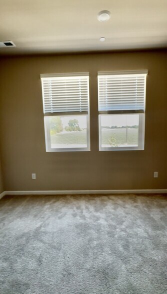 Building Photo - 978 Nettle Ln