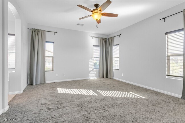 Building Photo - 9404 Sand Tiger Ave