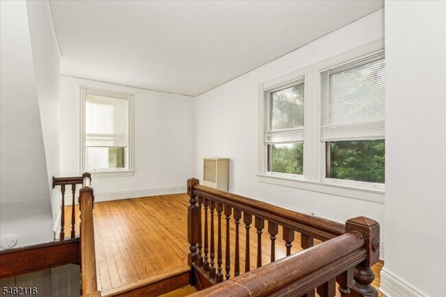 Building Photo - 145 Watchung Ave