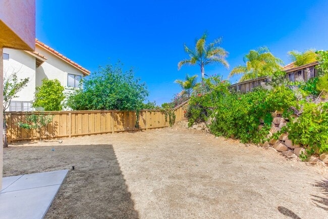 Building Photo - Charming Two Story 3 BR Home Available Mid June!