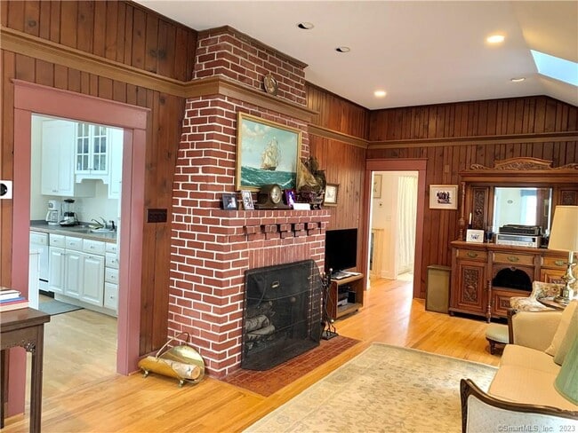 Building Photo - 20 Norwalk Ave