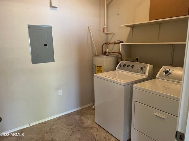 Building Photo - 1-Bedroom Condo in the Heart of Scottsdale!