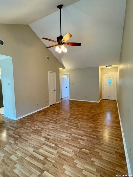 Building Photo - 263 Lohmann St