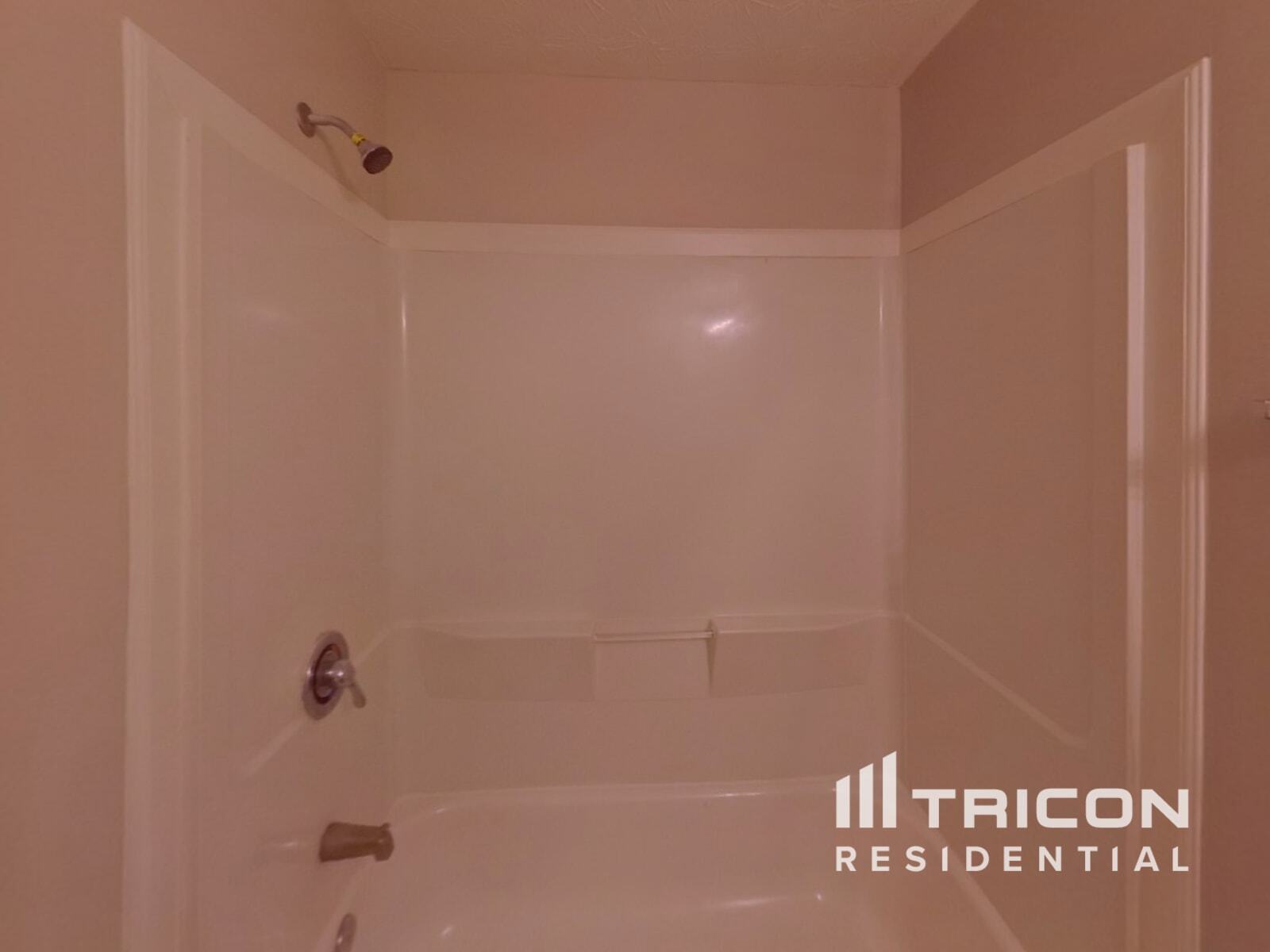 Building Photo - 660 Escalade Dr