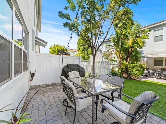 Building Photo - 3953 Black Olive Ln