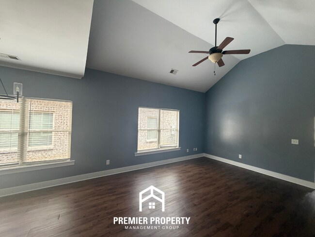 Building Photo - 4BR/2BA Birmingham Rental with Attached 1-Car Garage & Open Kitchen Island