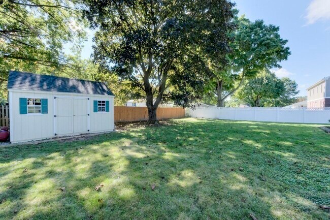 Building Photo - 19 Glen Terrace