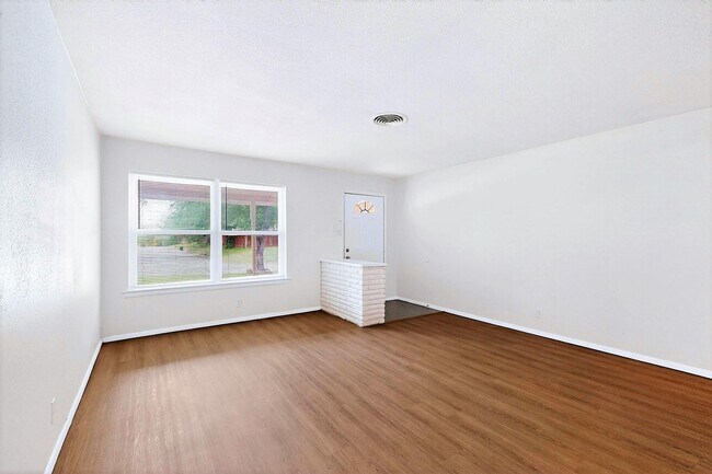 Building Photo - 3BR/2BA North Richland Hills Home with Updated Finishes