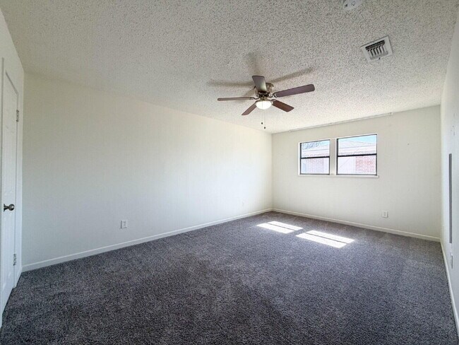 Building Photo - 3111 43rd St