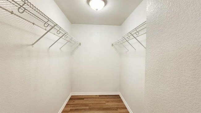 Building Photo - 202 Brandons Way