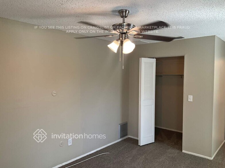 Building Photo - 13353 Hacienda Dr