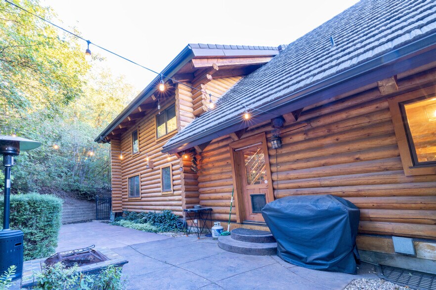 Building Photo - 1311 Canyon Creek Dr