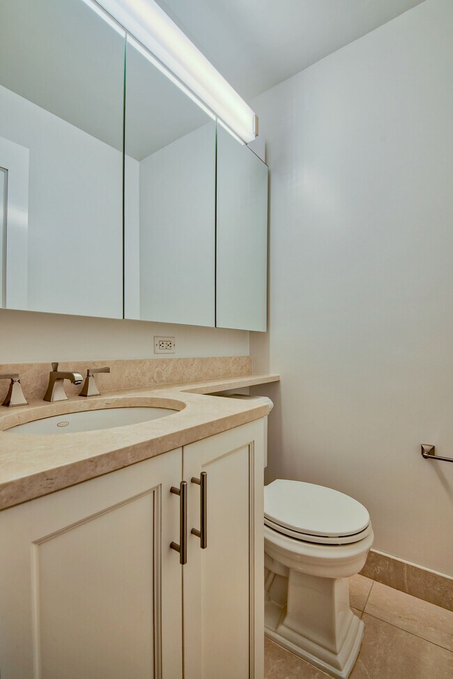 Interior Photo - Biltmore Plaza