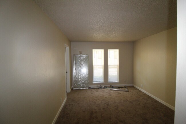 Building Photo - Concord 3 bedroom 2 bath condo updated bat...