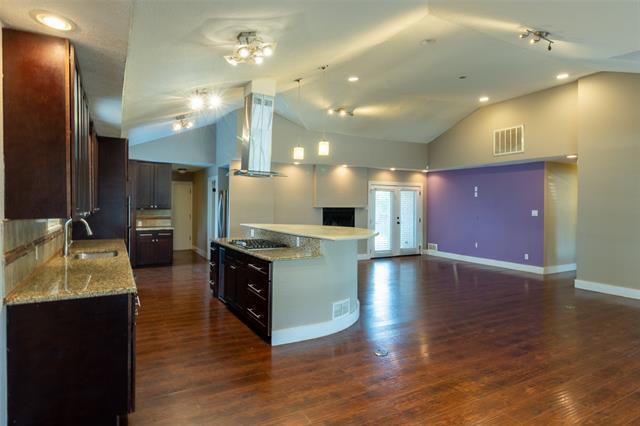 Building Photo - 5715 Hillcroft St