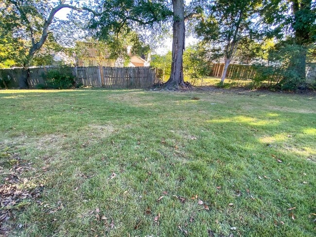Building Photo - Charming 3 bedroom 2 bath home near Coving...