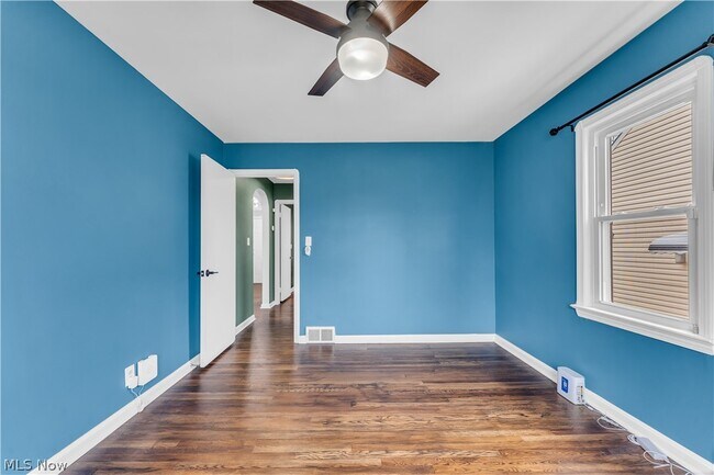 Building Photo - 4186 Lambert Rd