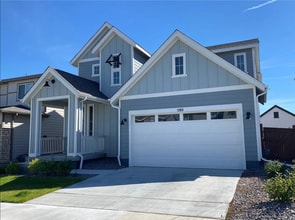 Building Photo - Modern Home in Hearthstone