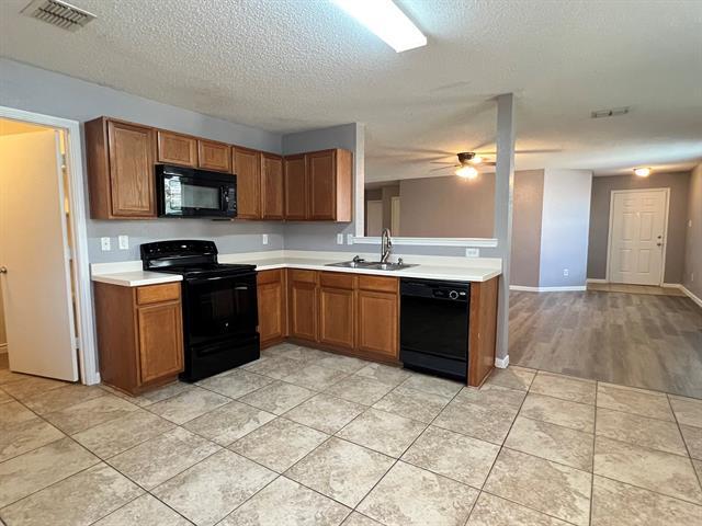 Building Photo - 1713 Beau Ln