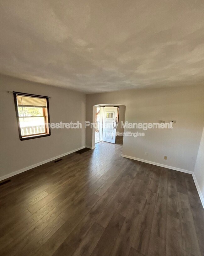 Building Photo - 6132 IL-162