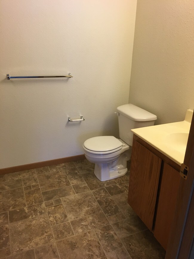 Bathroom - Crystal Lake Townhomes