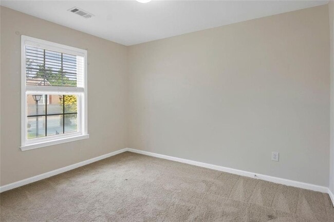 Building Photo - 440 Bayswater Way