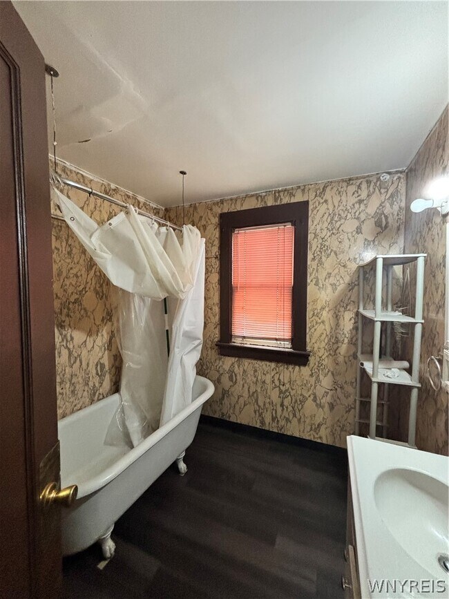 Building Photo - 307 Northland Ave