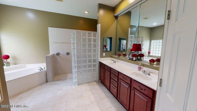 Building Photo - 765 Hazelmoor Ln