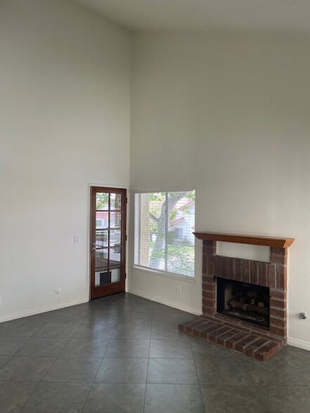 Living Area - 3246 Darby St