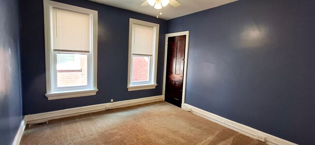 Building Photo - Short Term 2 Bed 1 bathroom Rowhome in Col...