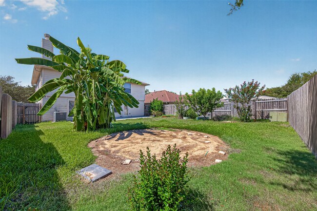 Building Photo - 25346 Barmby Dr