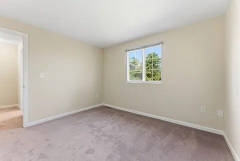 Building Photo - 84 Fuller St