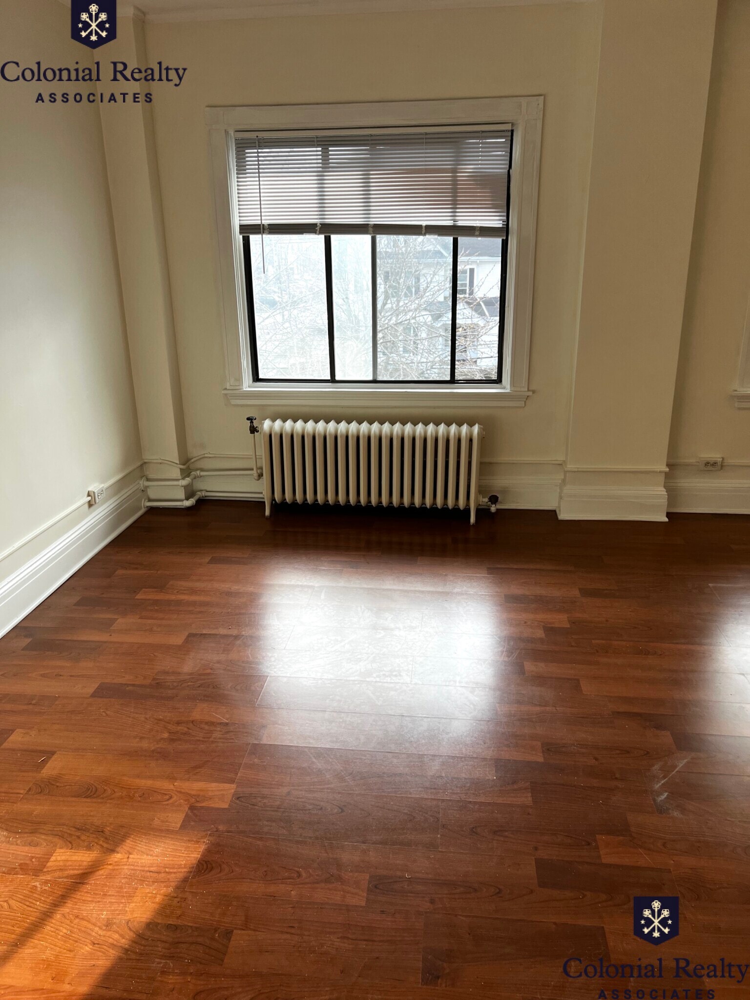 Building Photo - 228 Walnut St