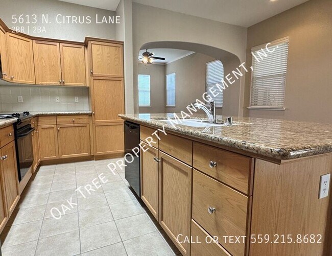 Building Photo - 5613 N Citrus Ln