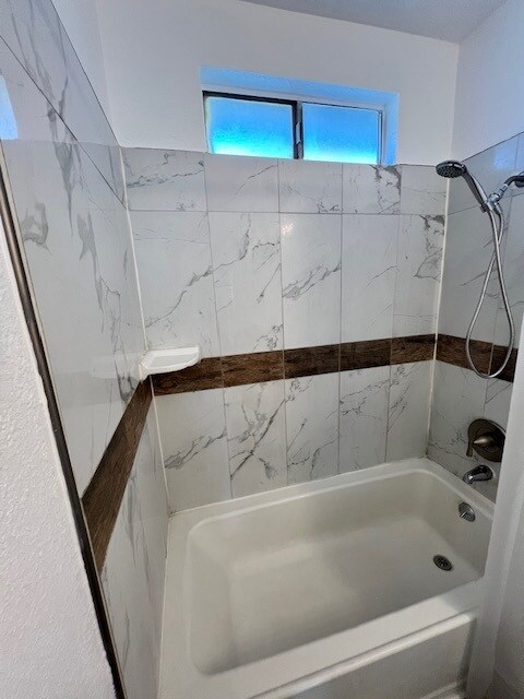 Building Photo - 1680-1695 Ellen Ave