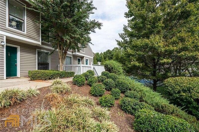 Building Photo - 306 Wynnes Ridge Cir SE