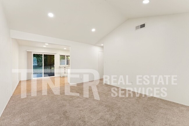 Building Photo - 8912 Lanier Way